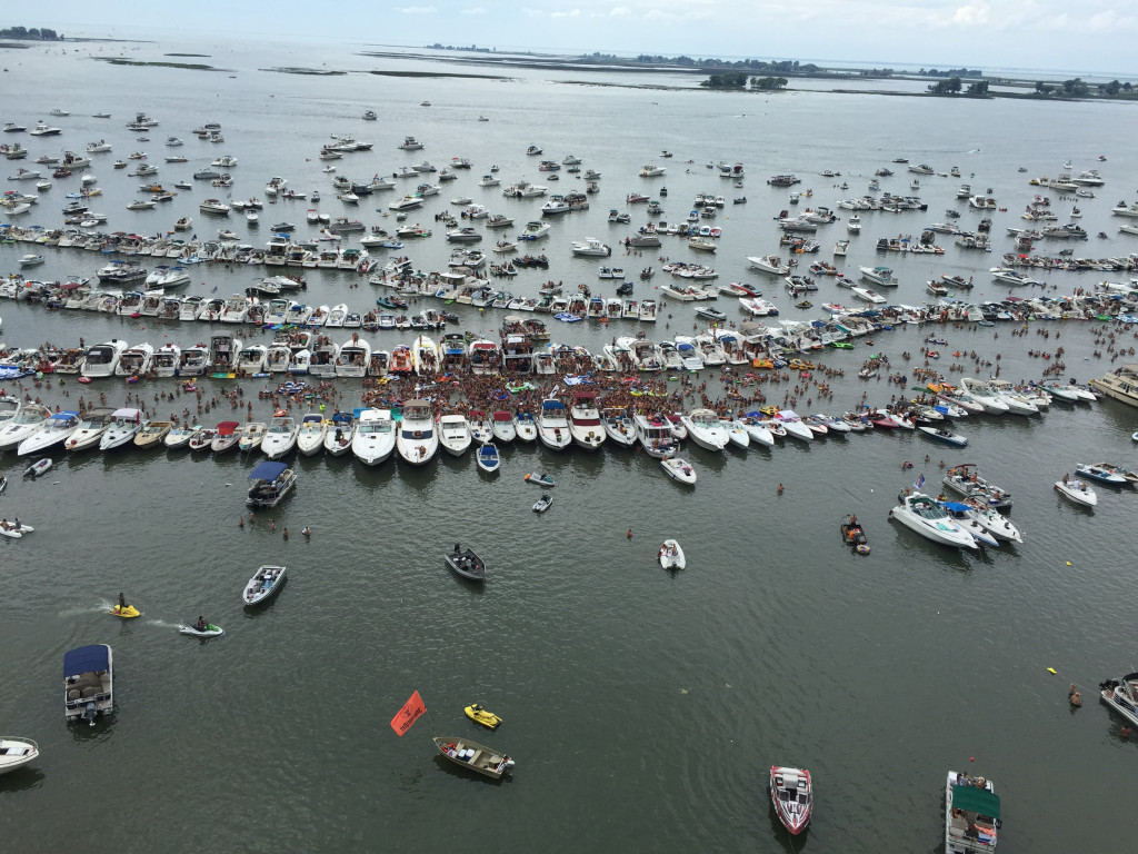 2015 Lake St. Clair Raft OffLake St. Clair Guide