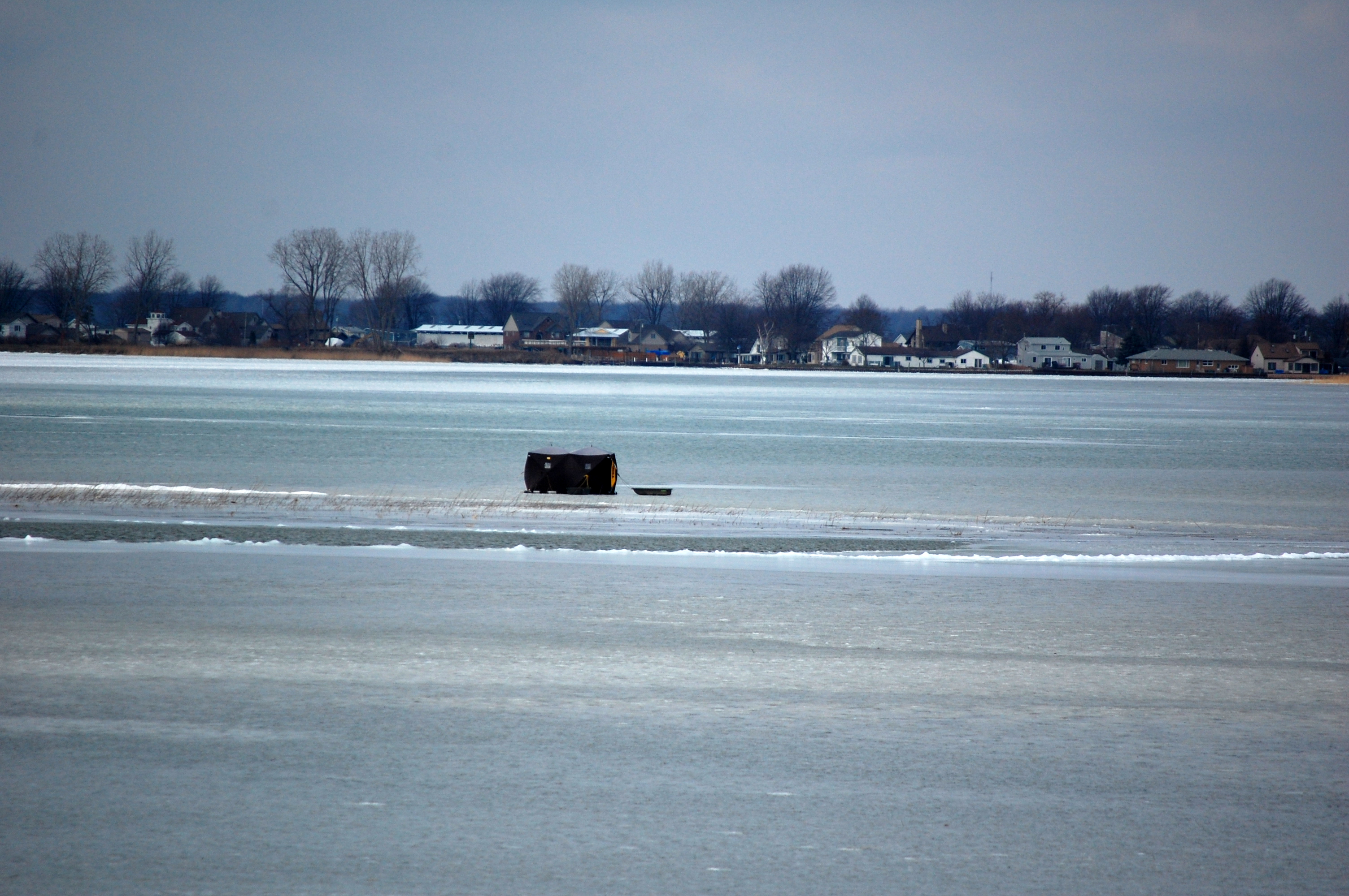 Perch Fishing|Ice Conditions on Lake St. Clair|Lake St. Clair Guide 