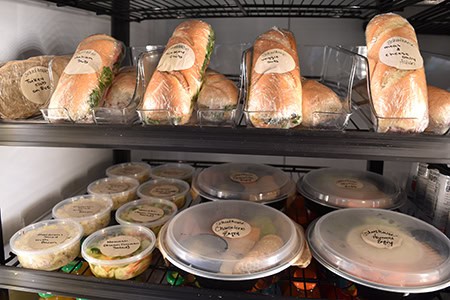 walker's landing fresh sandwiches
